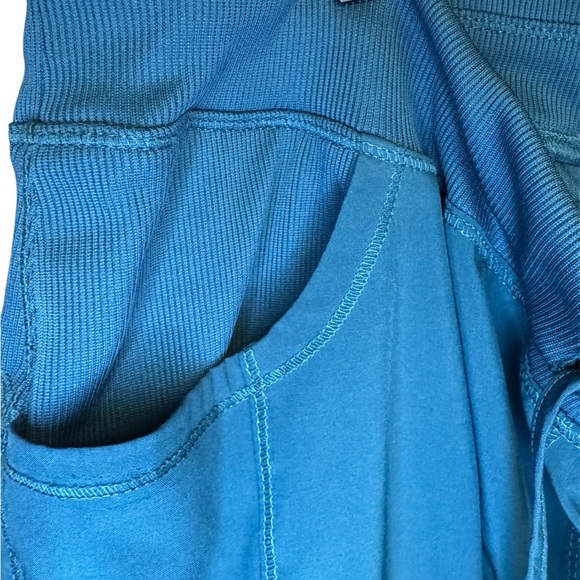 Cherokee Infinity Women's Caribbean Blue Scrub Pants XL Tall - Picture 4 of 9